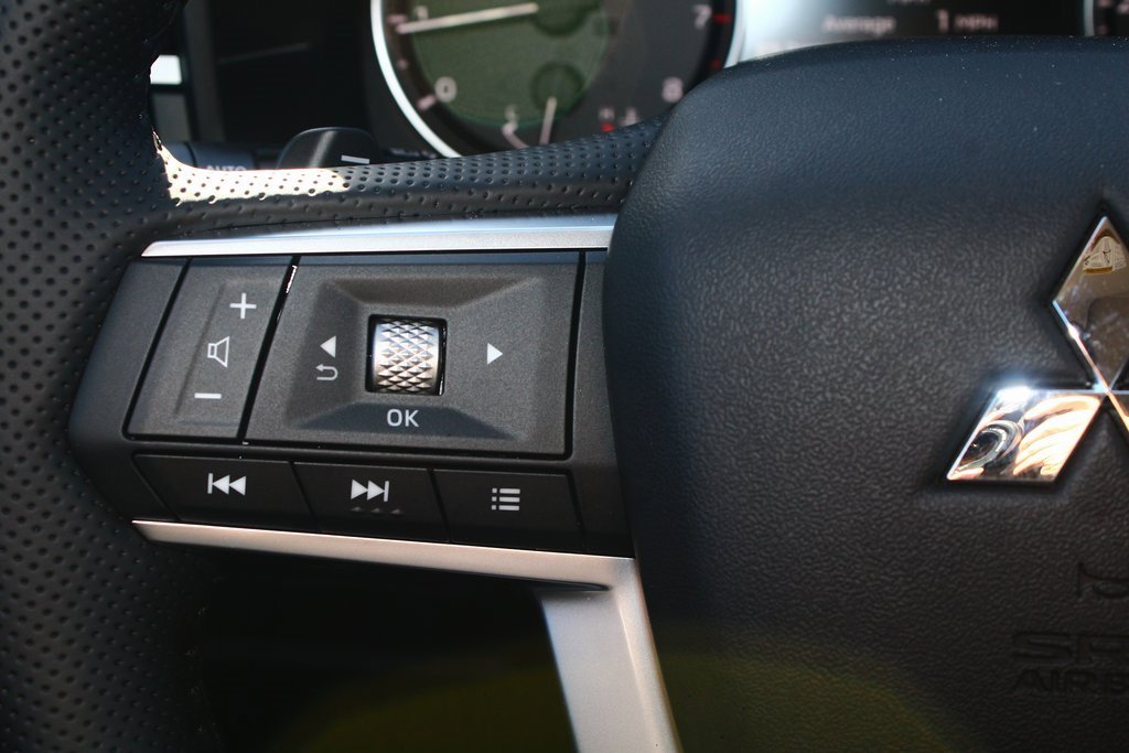 New 2026 Mitsubishi Outlander Trail Edition image 16