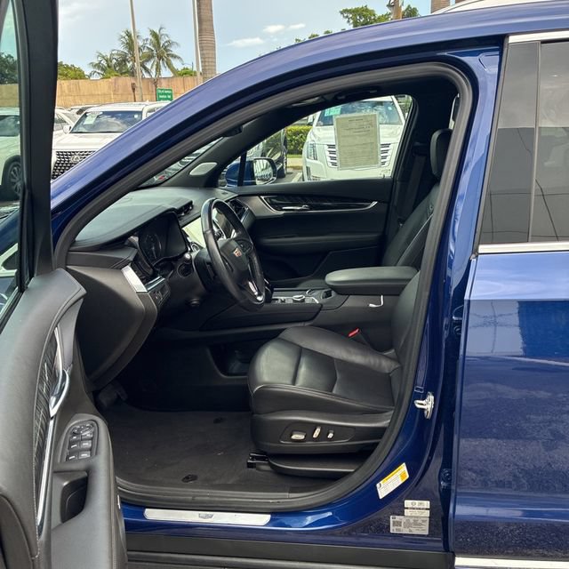 Certified 2024 Cadillac XT6 Premium Luxury FWD image 5