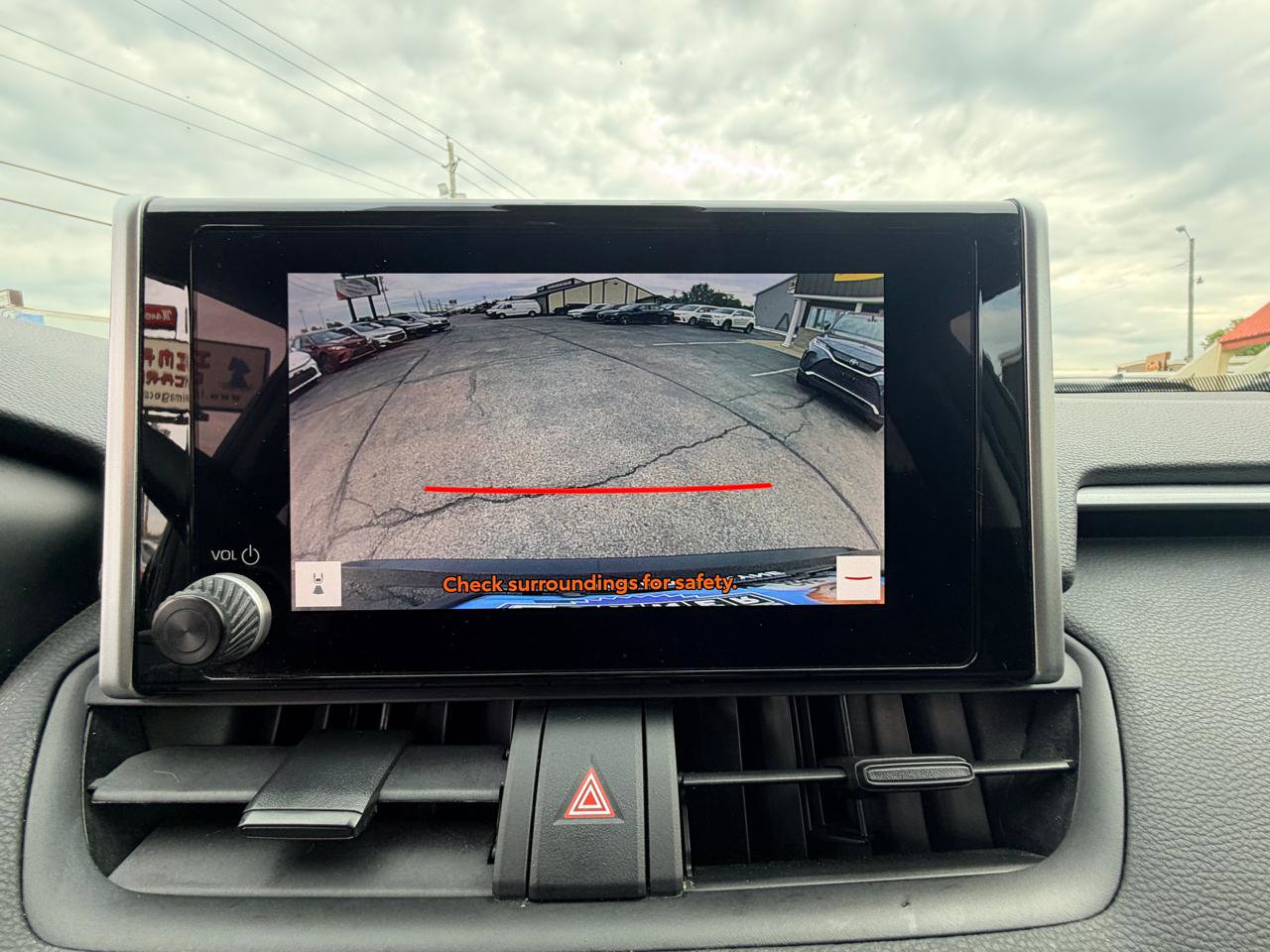 Used 2024 Toyota RAV4 XLE AWD/4WD image 25