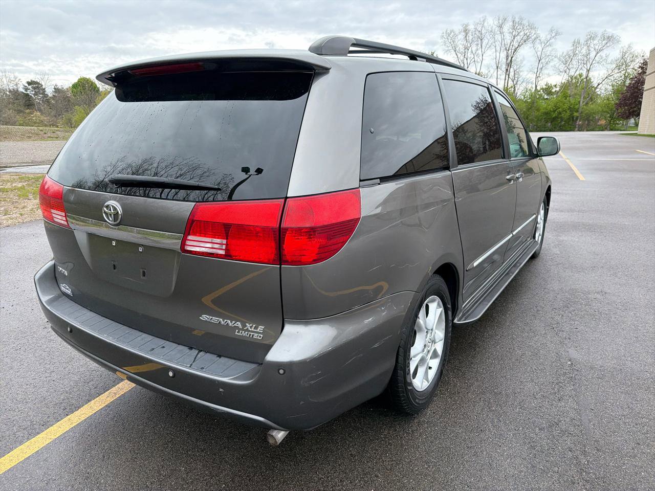 Used 2004 Toyota Sienna FWD image 5