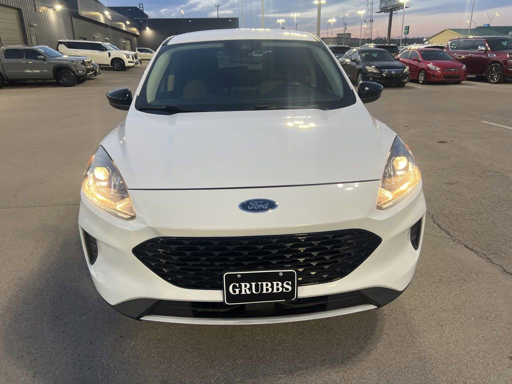 Used 2020 Ford Escape SE Sport image 8