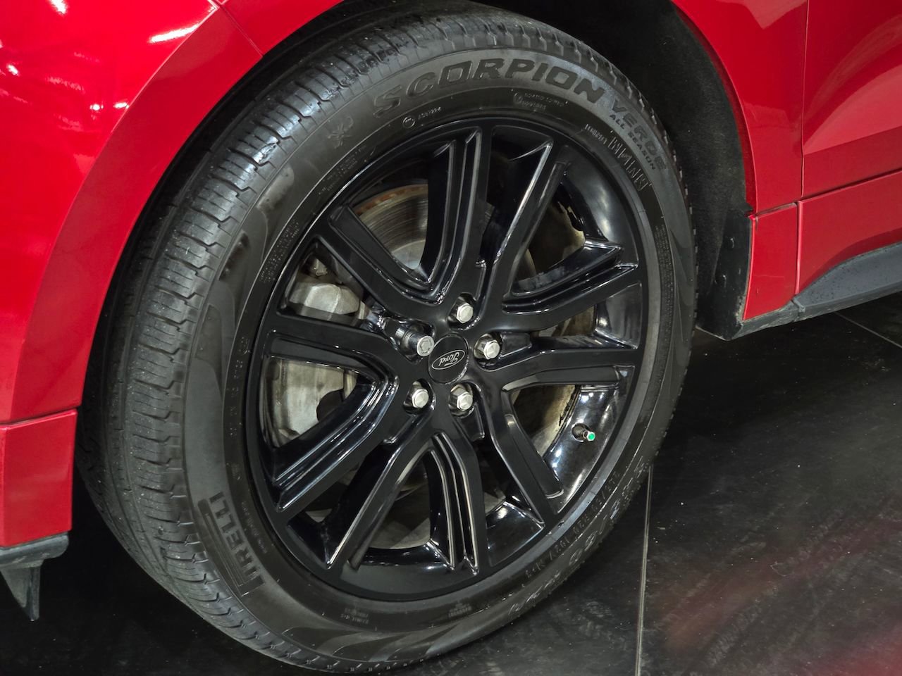 Used 2023 Ford Edge ST-Line image 14