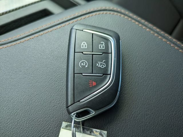 Used 2025 Cadillac CT5 Sport w/ Technology Package RWD image 31