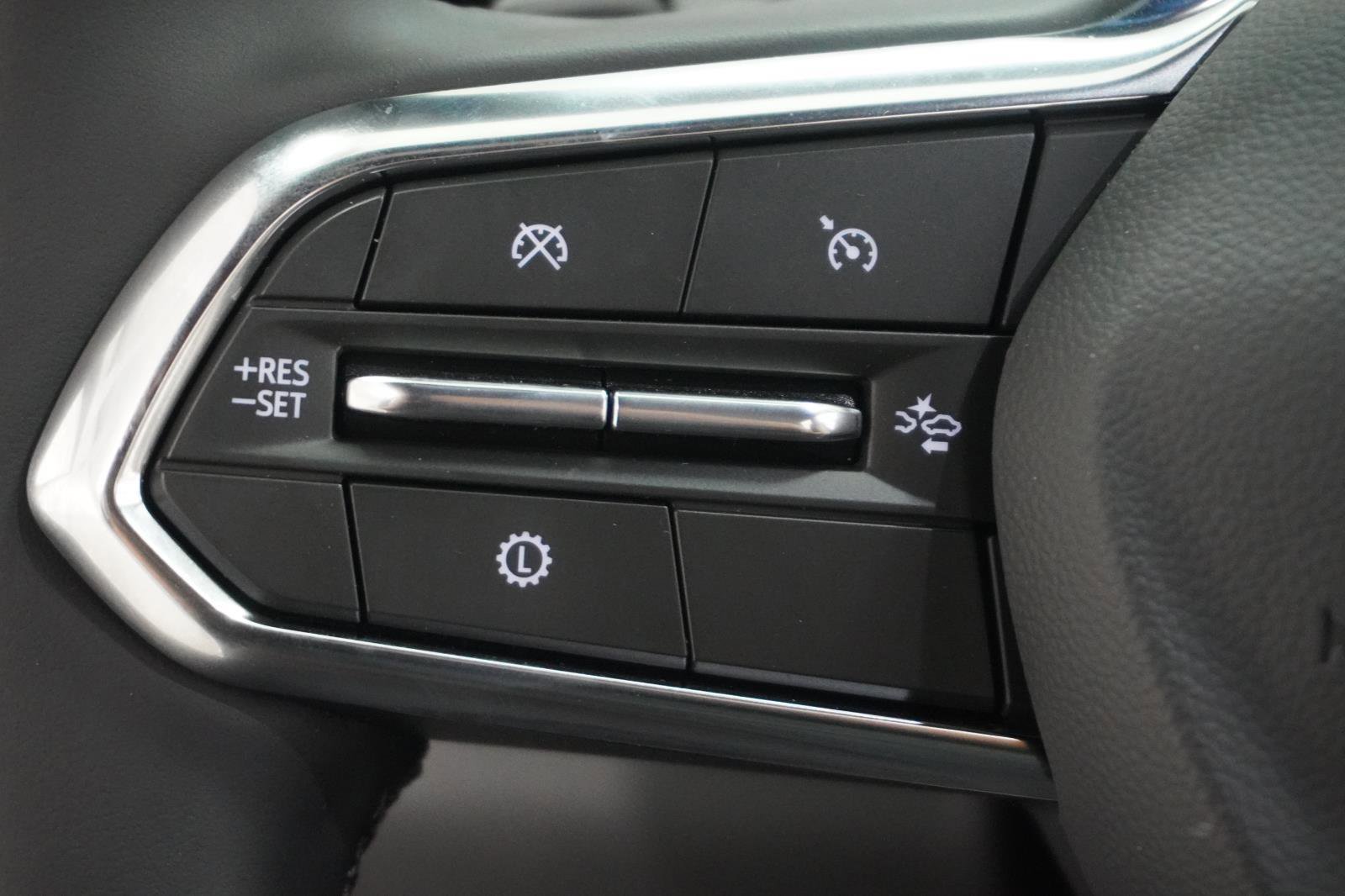 New 2026 Chevrolet Equinox ACTIV w/ Convenience Package III image 22