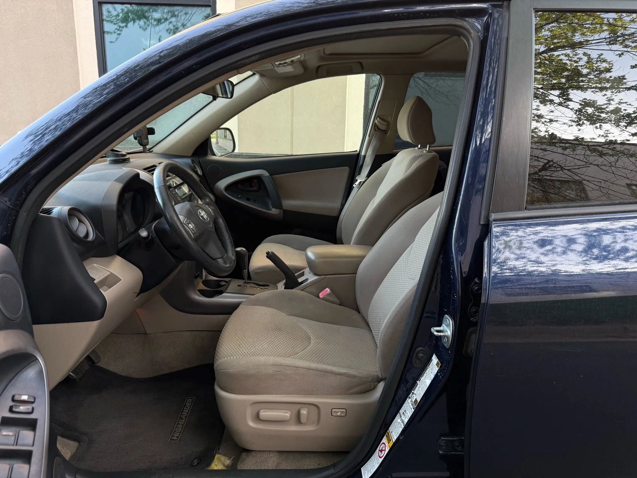 Used 2007 Toyota RAV4 Limited image 15