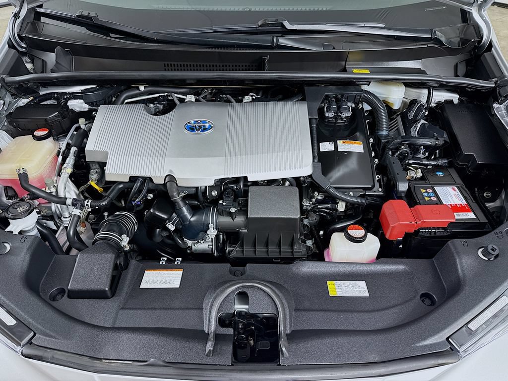 Certified 2016 Toyota Prius Two FWD image 31
