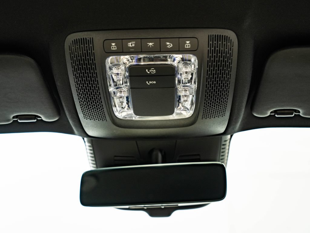 Used 2024 Mercedes-Benz EQB 300 4MATIC image 40