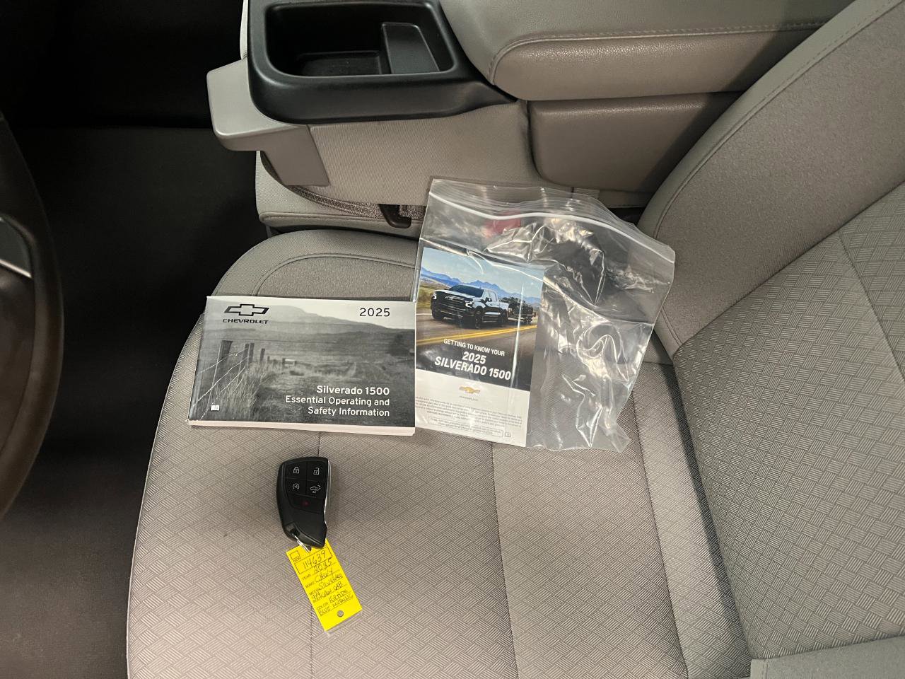 Used 2025 Chevrolet Silverado 1500 LT image 60