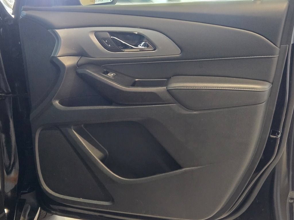 Certified 2023 Chevrolet Traverse LT w/ LPO, Floor Liner Package AWD/4WD image 5