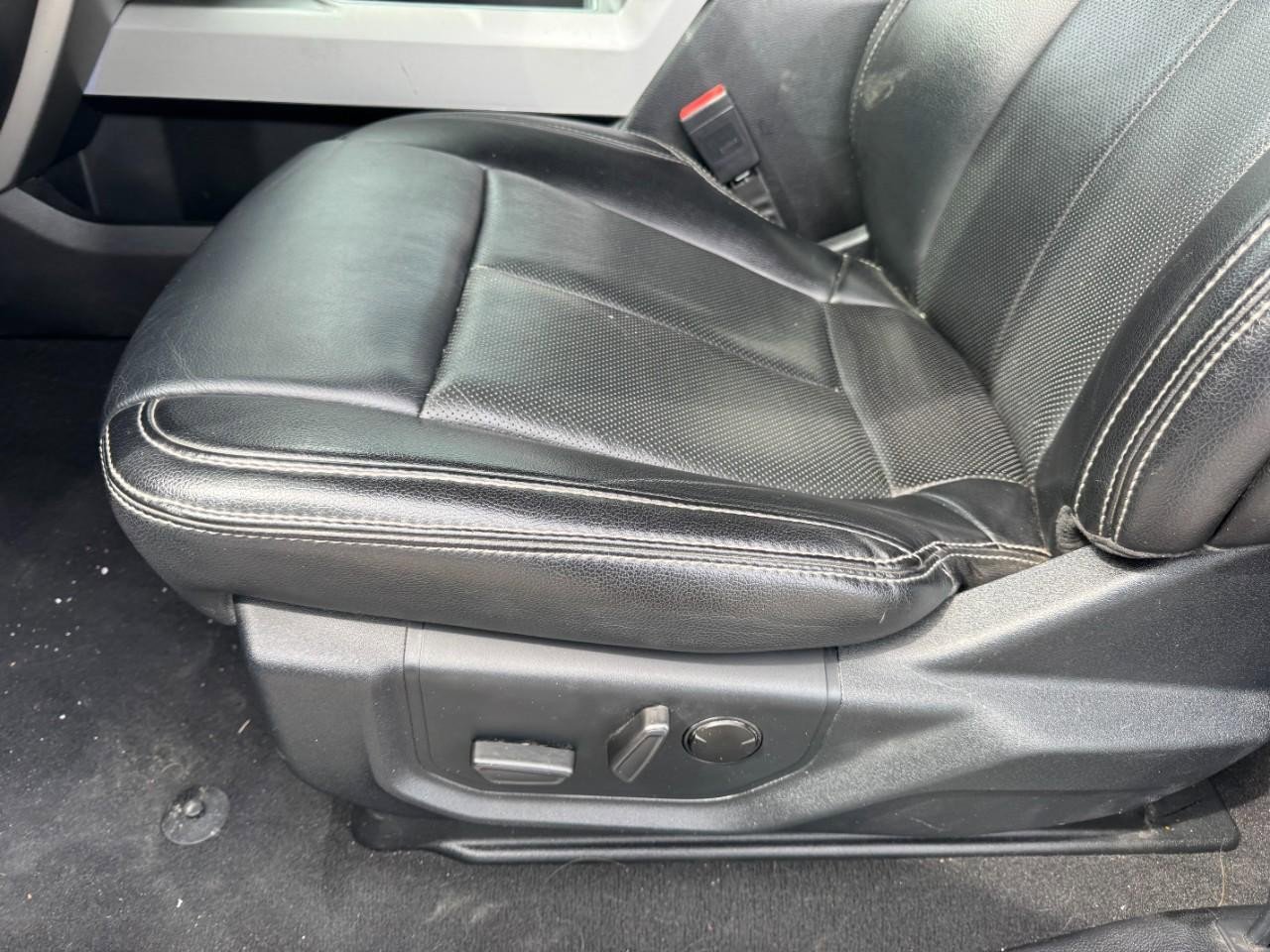 Used 2021 Ford F250 Lariat w/ Lariat Value Package AWD/4WD image 14