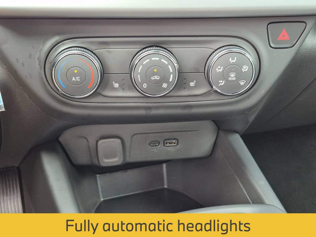 Used 2026 Chevrolet Trax RS FWD image 18