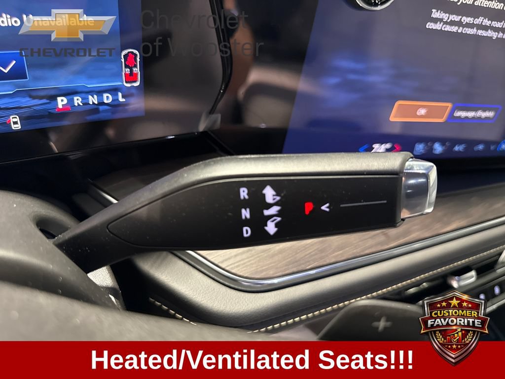 New 2025 Chevrolet Suburban Premier AWD/4WD image 11