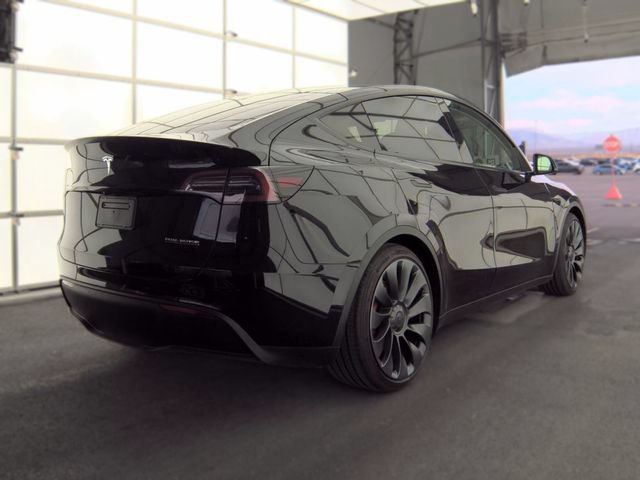 Used 2025 Tesla Model Y Performance AWD/4WD image 4