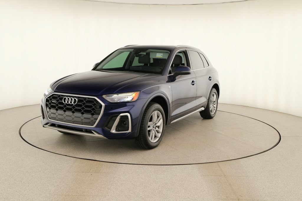 Certified 2022 Audi Q5 2.0T Premium w/ Convenience Package AWD/4WD image 12