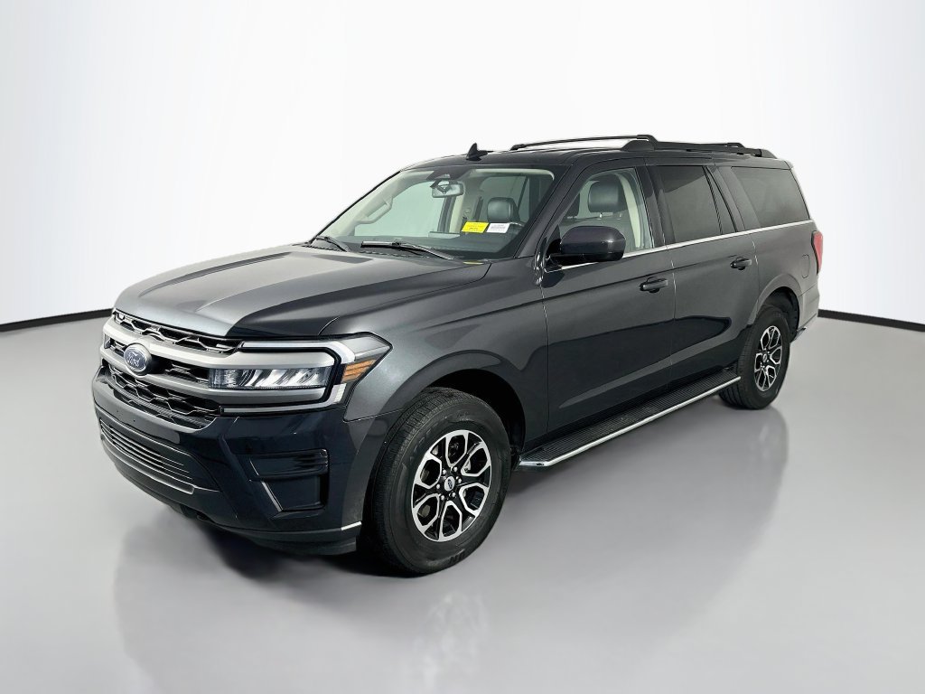 Used 2023 Ford Expedition Max XLT AWD/4WD image 3