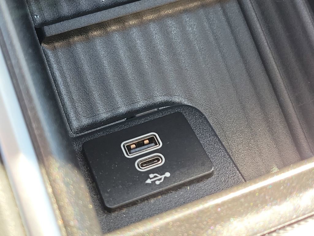 Used 2025 Ford Expedition Max Active RWD image 29