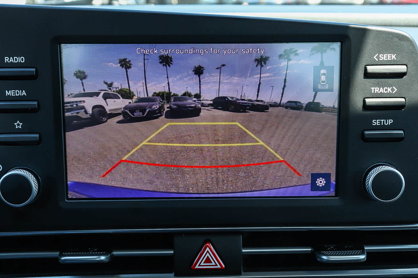 Used 2022 Hyundai Elantra SEL FWD image 31