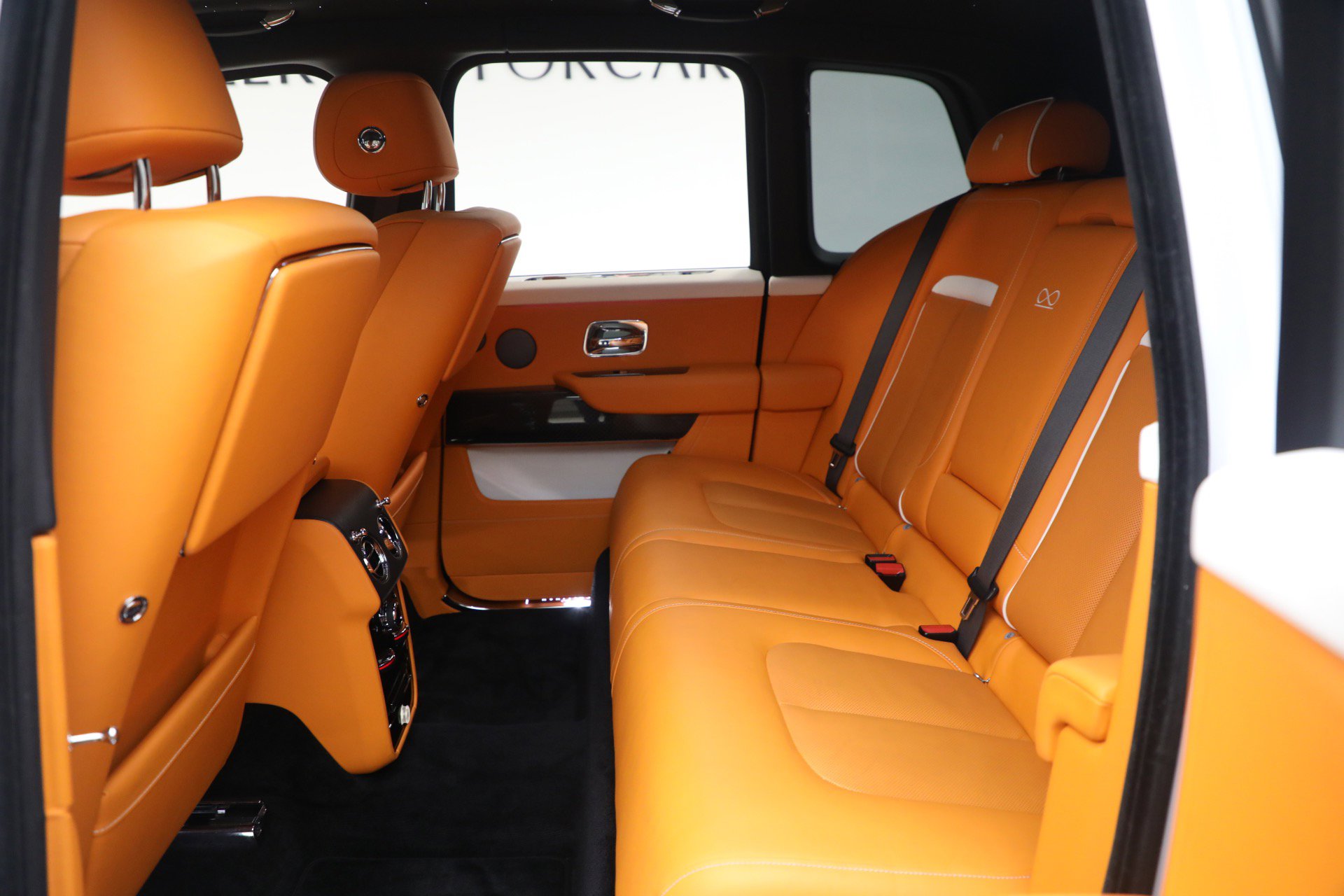 Certified 2022 Rolls-Royce Cullinan Black Badge image 24