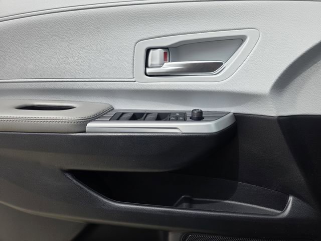 Used 2025 Toyota Sienna XLE w/ XLE Plus Package image 21