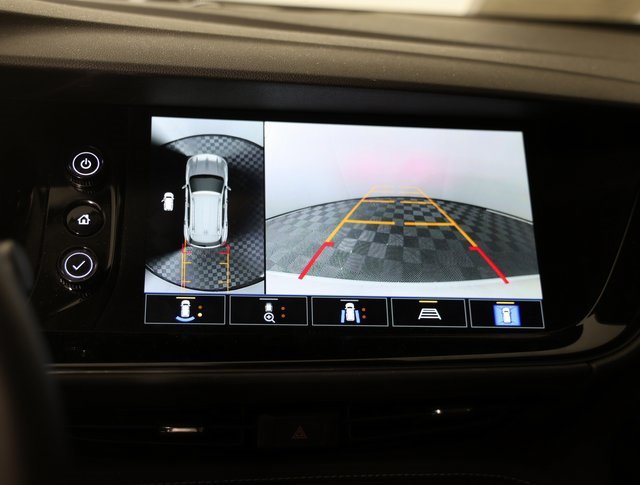 Used 2022 Buick Envision Avenir w/ Technology Package II image 8