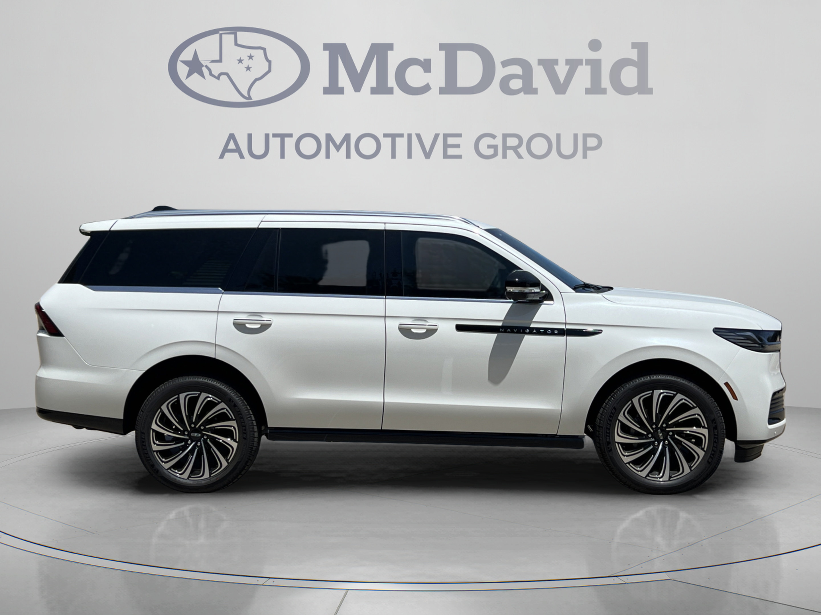 New 2026 Lincoln Navigator Black Label AWD/4WD image 8