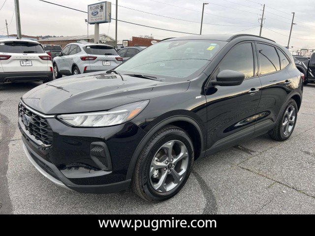 Used 2025 Ford Escape ST-Line image 3