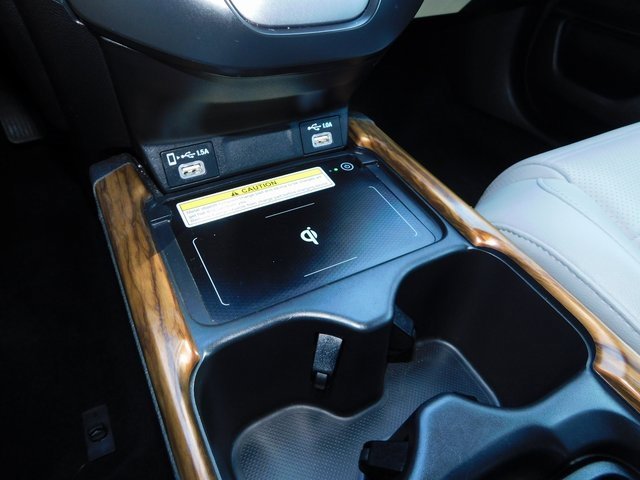Used 2020 Honda CR-V Touring image 41