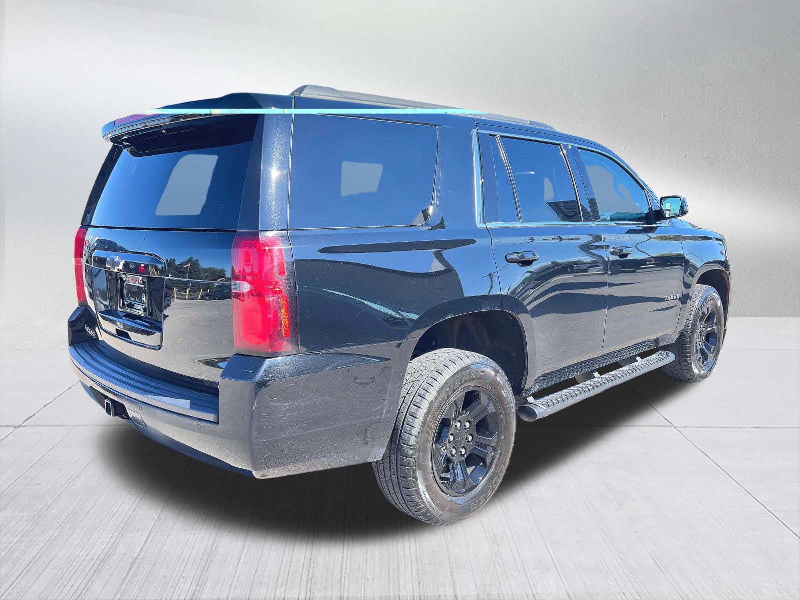 Used 2019 Chevrolet Tahoe LS AWD/4WD image 4