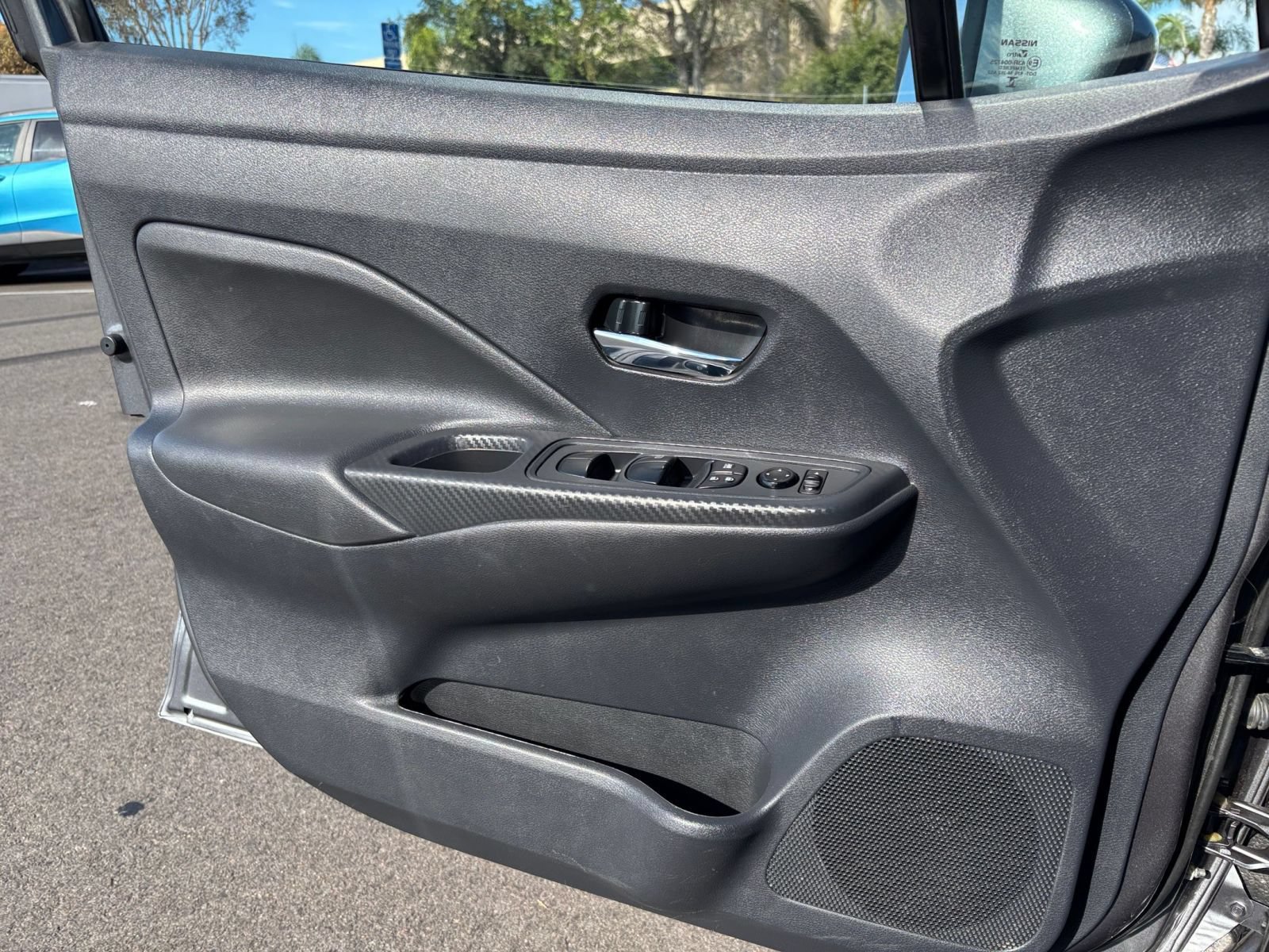 Used 2025 Nissan Versa SV FWD image 18