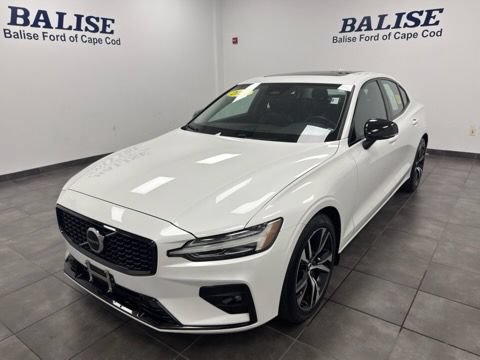 Used 2024 Volvo S60 B5 Core FWD image 11