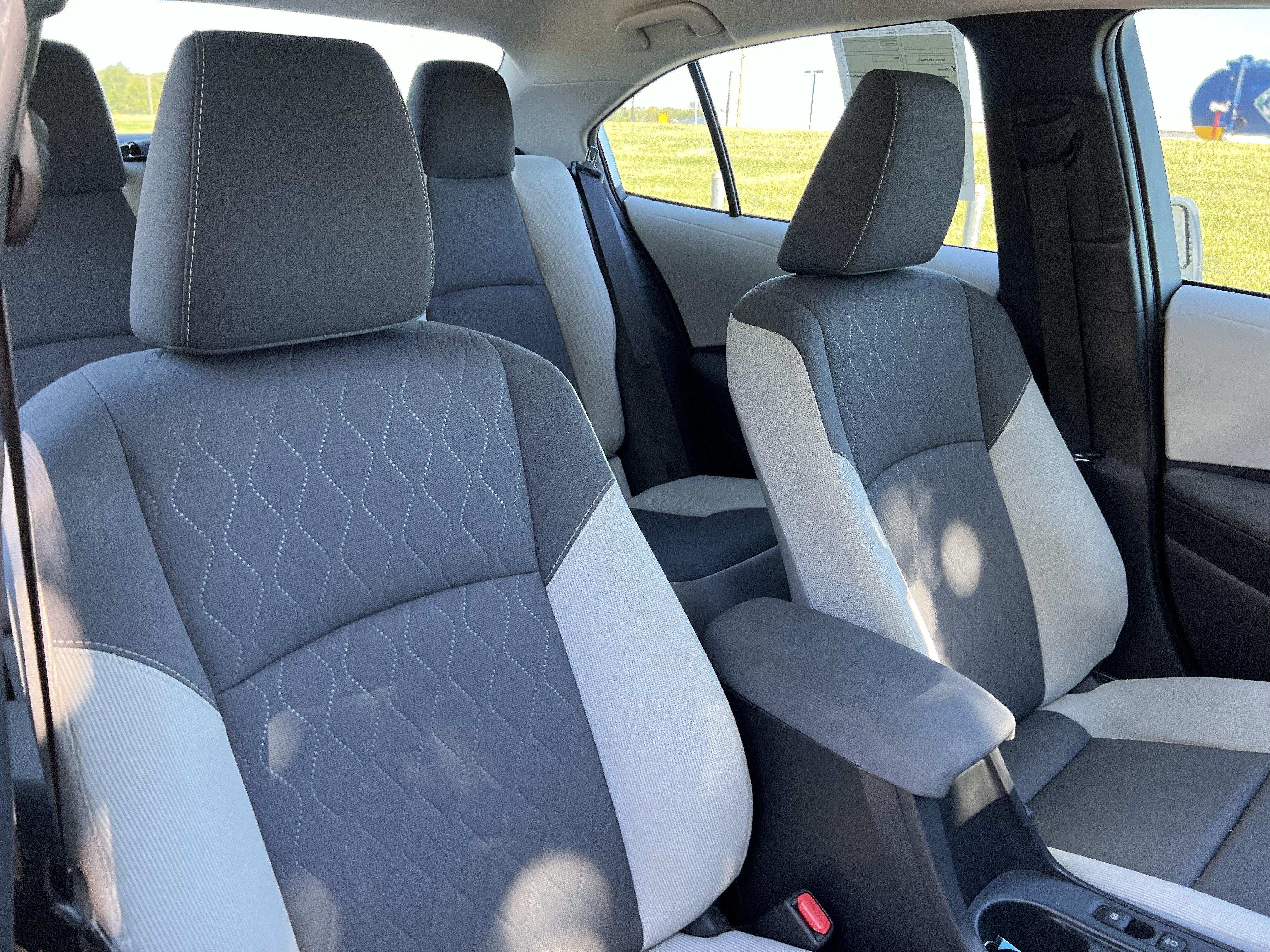 Used 2023 Toyota Corolla LE w/ LE Convenience Package FWD image 35