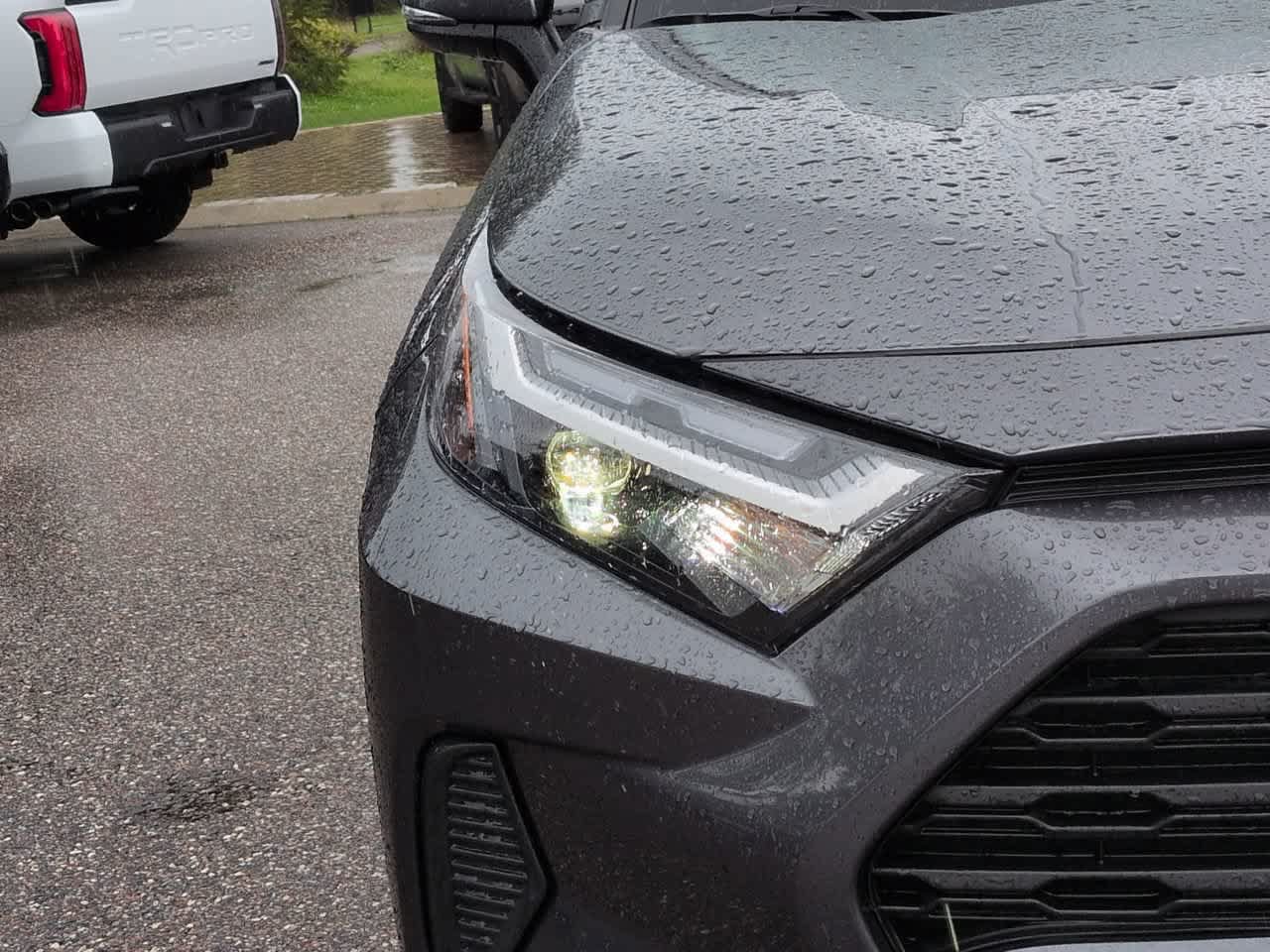 Used 2025 Toyota RAV4 XLE w/ Convenience Package FWD image 10