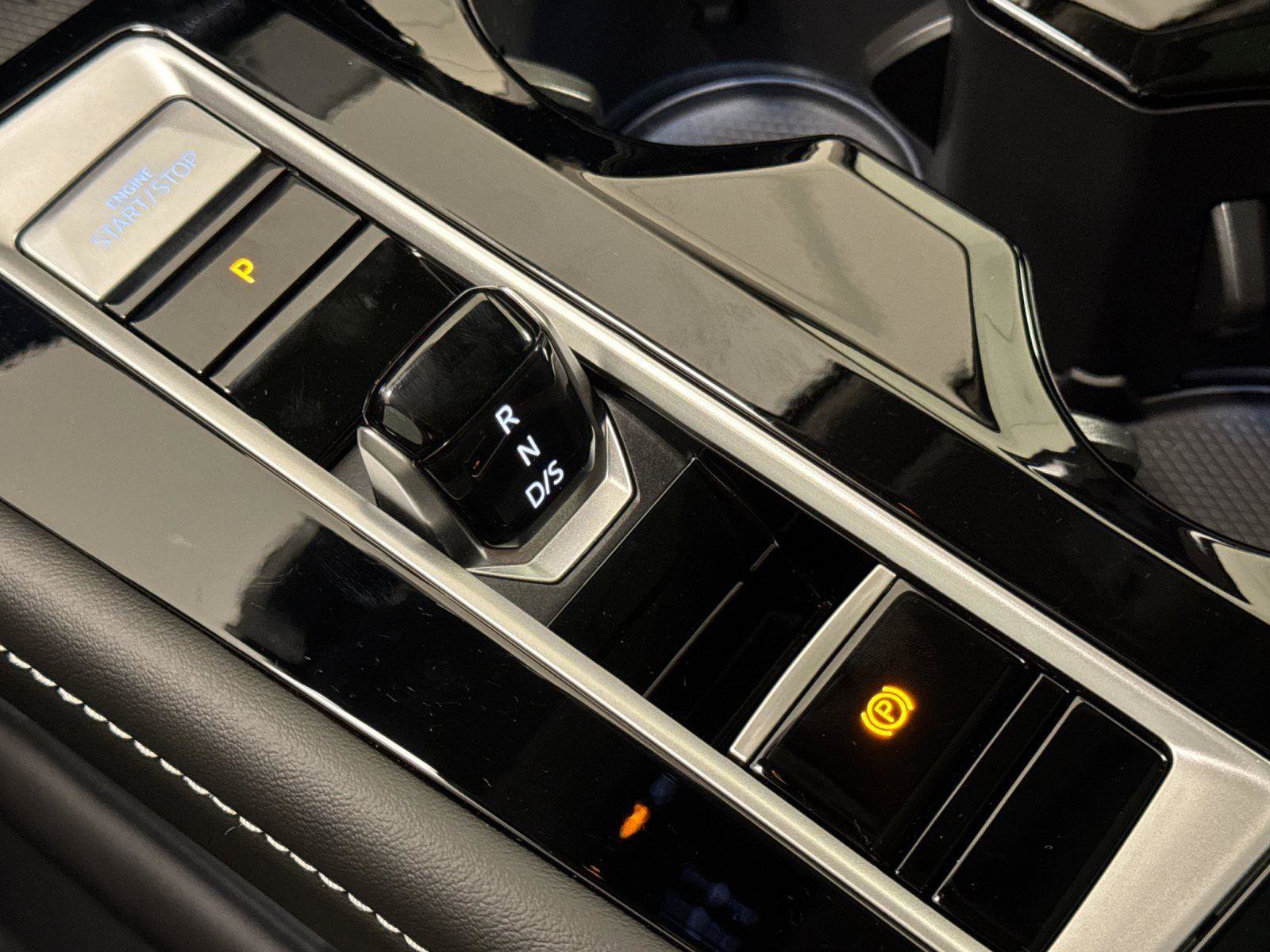 New 2026 Volkswagen Atlas SEL Premium R-Line image 22