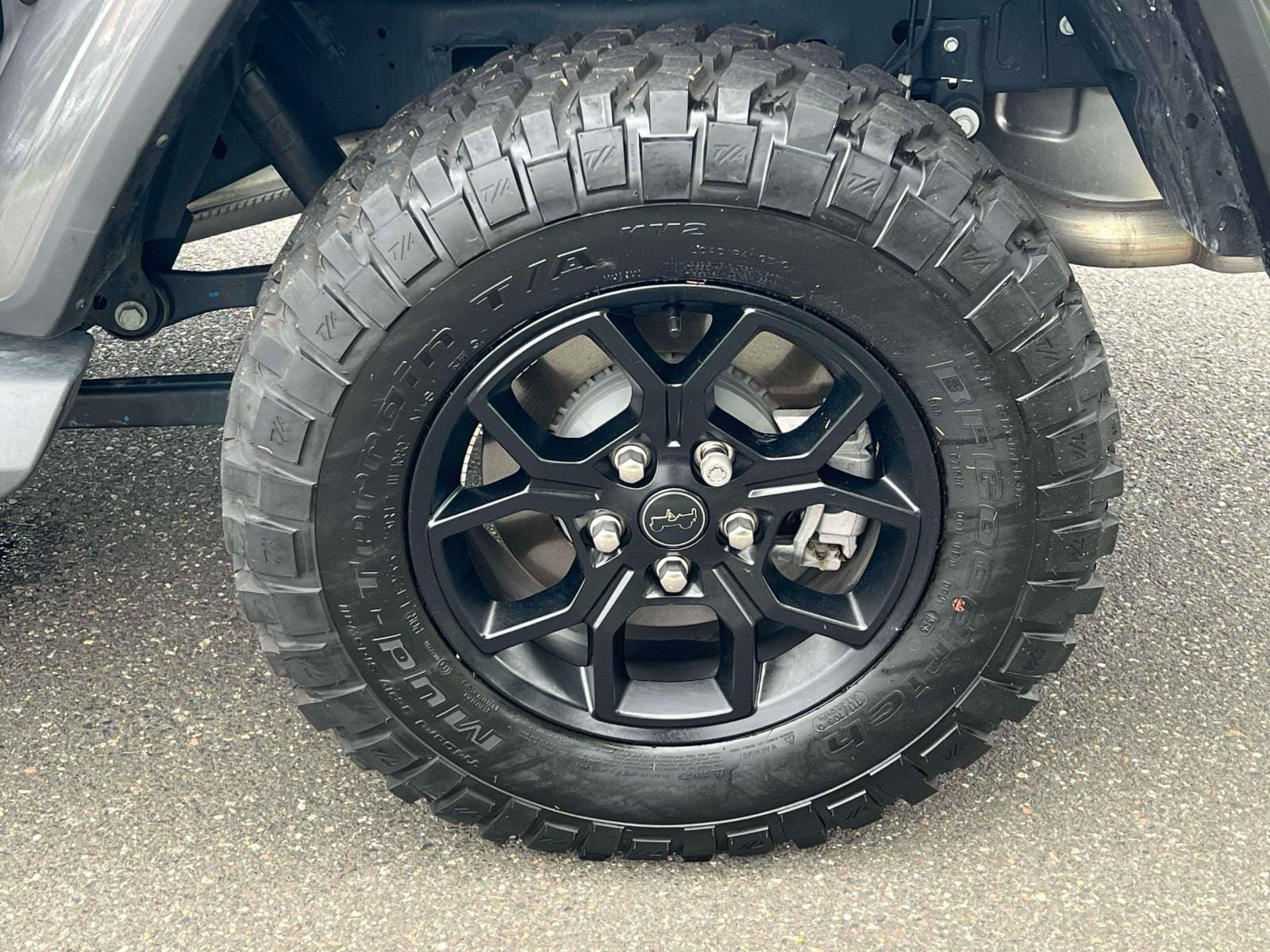 Used 2025 Jeep Gladiator Sport AWD/4WD image 5