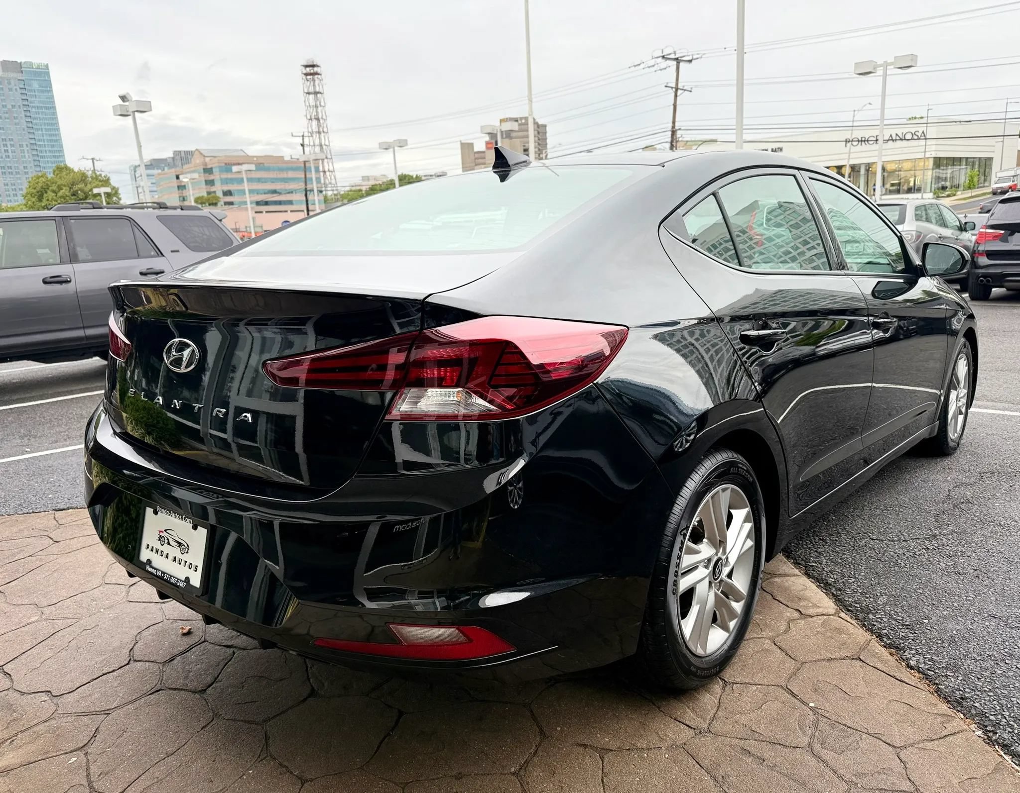 Used 2019 Hyundai Elantra SEL FWD image 7