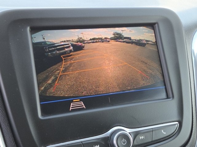 Used 2020 Chevrolet Equinox LS w/ LS Convenience Package FWD image 6