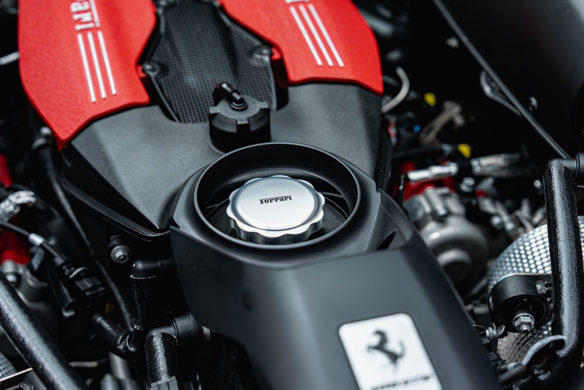 Used 2018 Ferrari 488 GTB RWD image 32