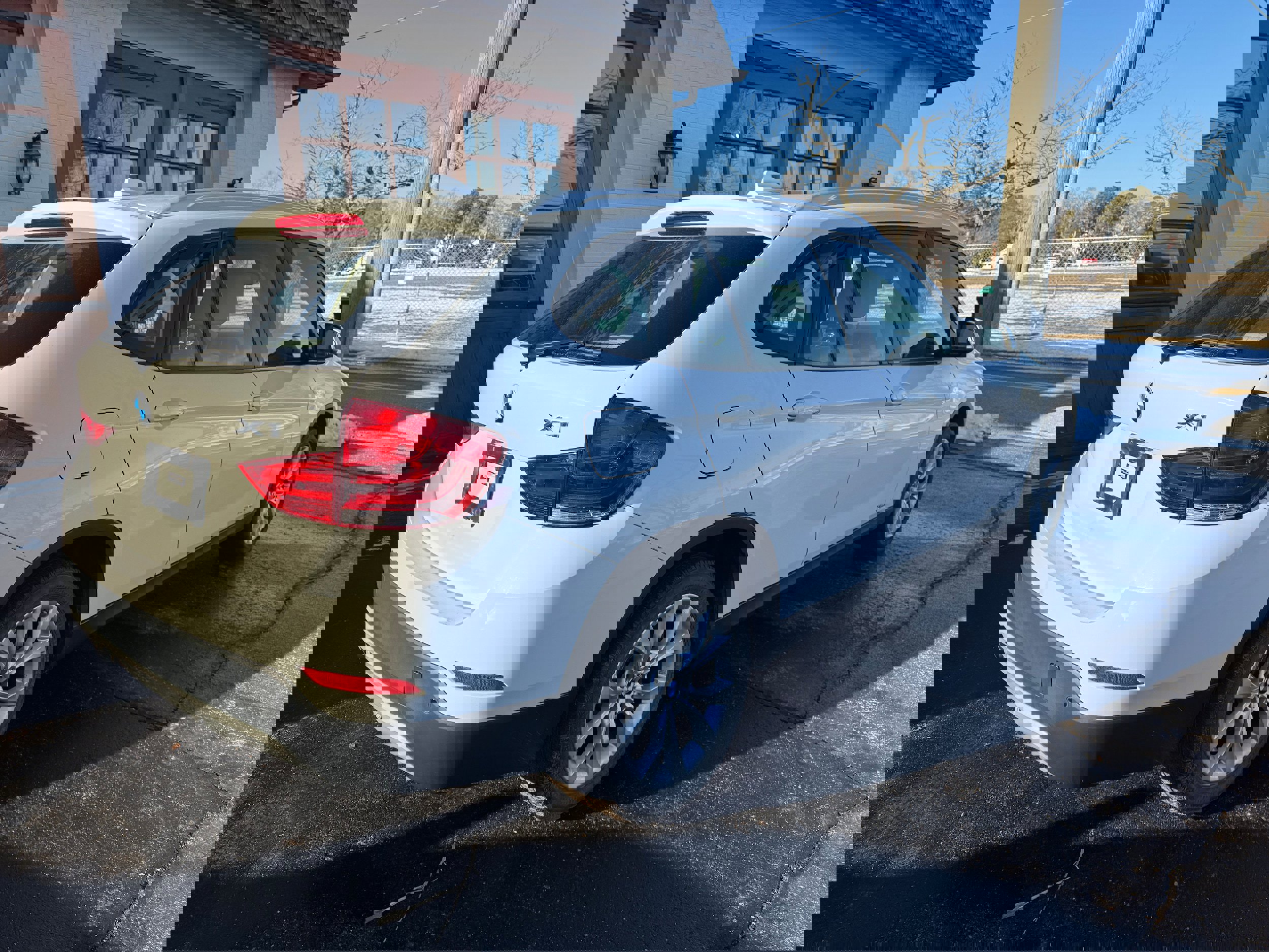 Used 2014 BMW X1 xDrive28i image 3