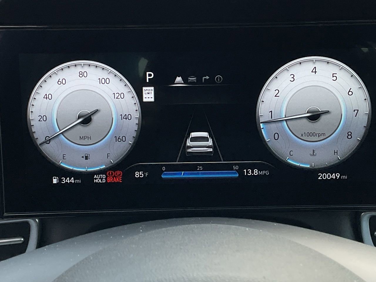 Used 2025 Hyundai Elantra Limited image 23