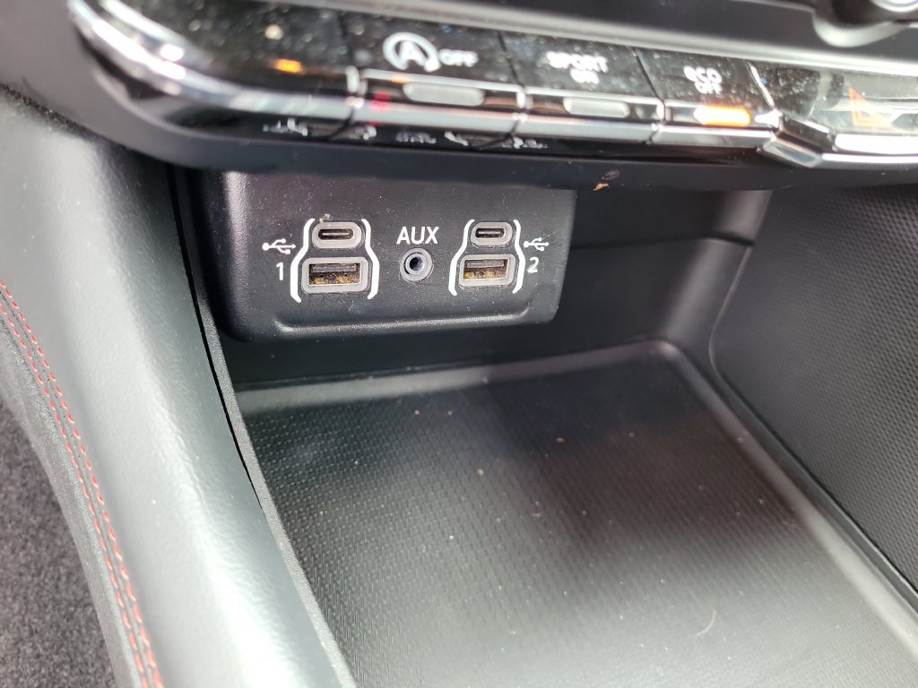 Used 2025 Dodge Durango GT AWD/4WD image 38