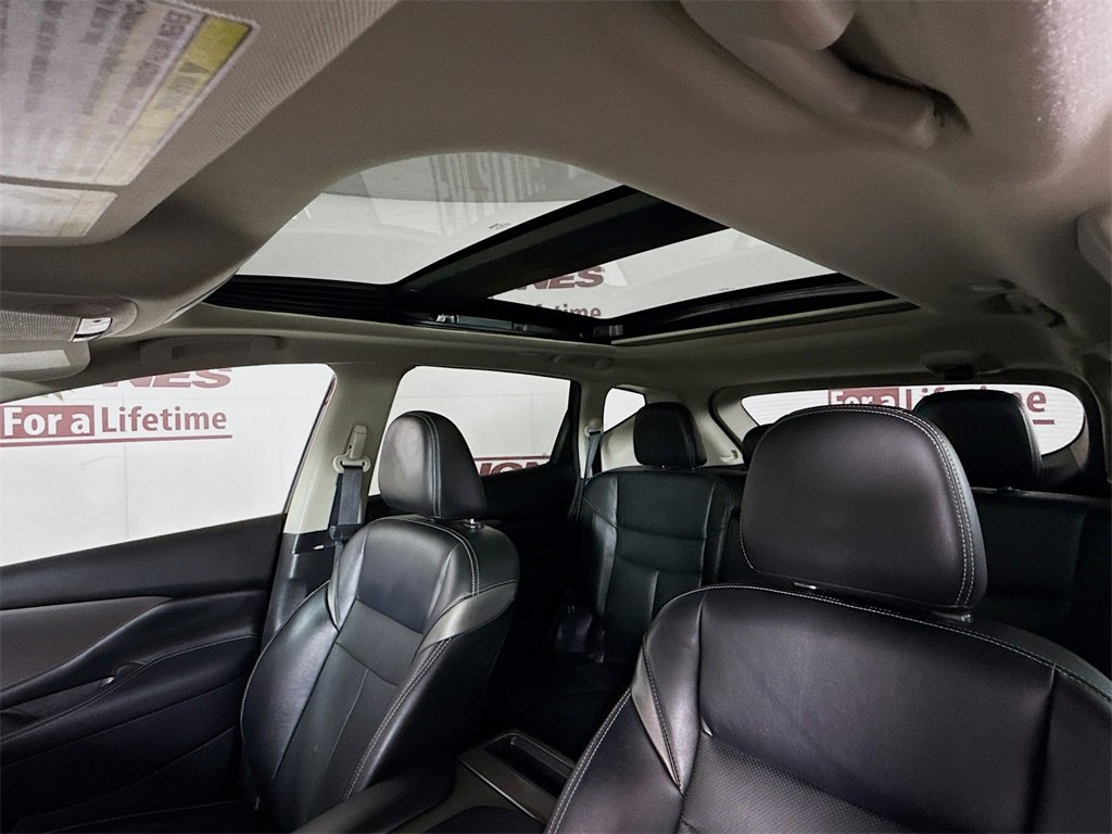 Certified 2020 Nissan Murano SL w/ Moonroof Package image 12