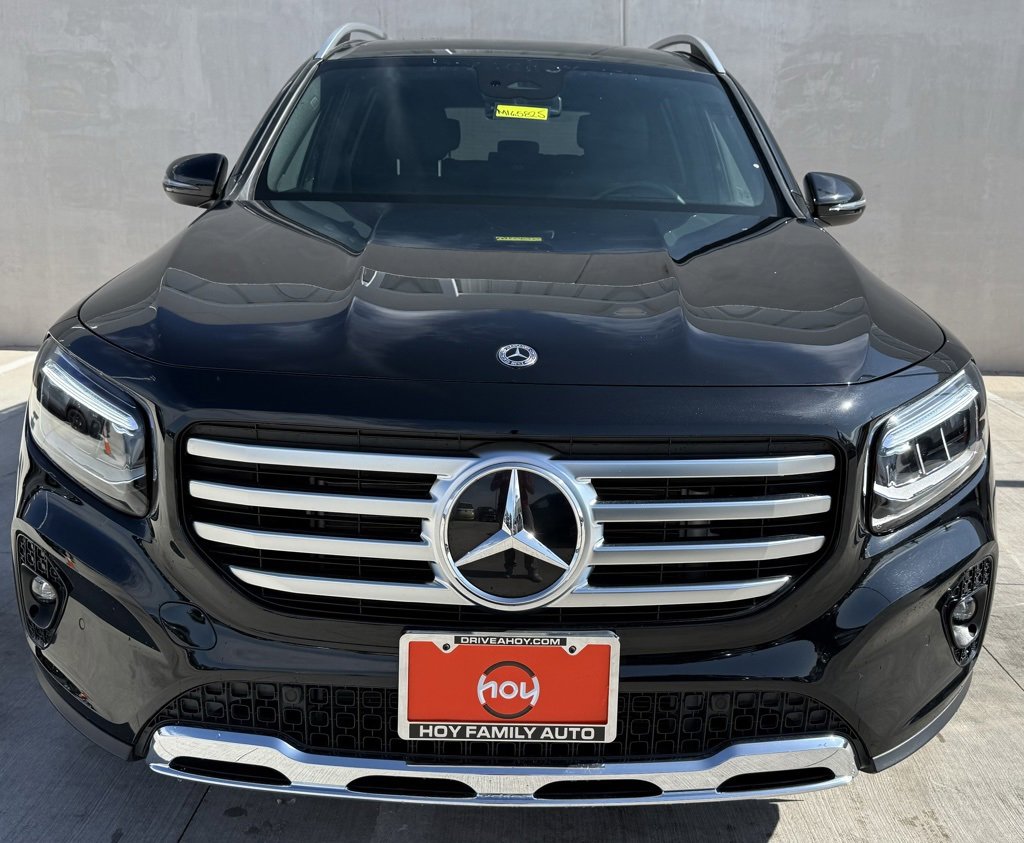 Used 2024 Mercedes-Benz GLB 250 image 2
