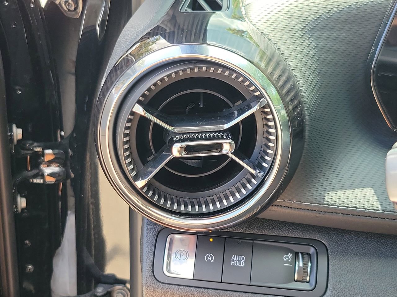 Used 2026 Chevrolet Equinox LT FWD image 29