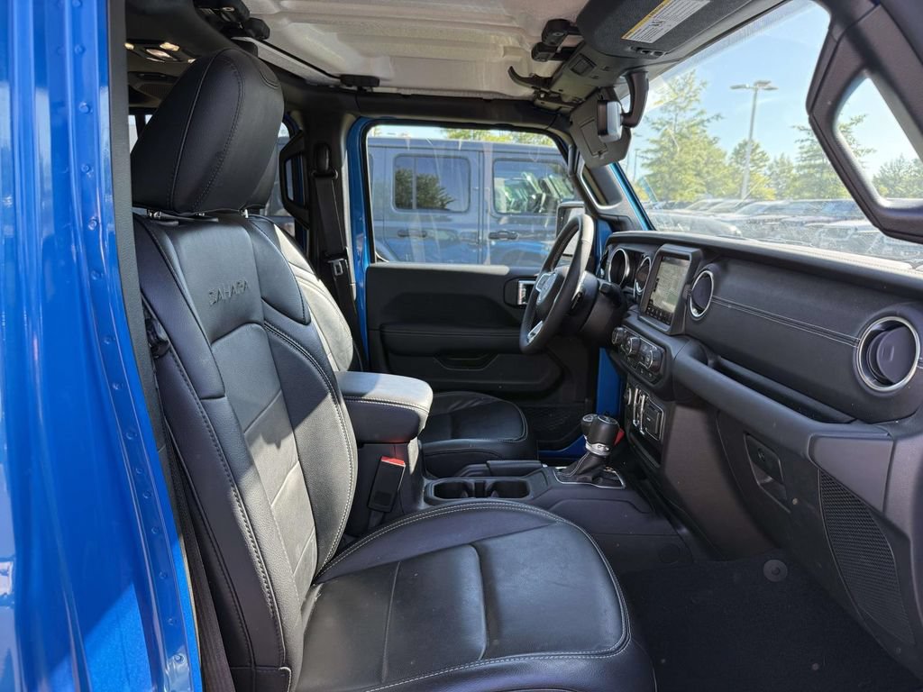 Used 2023 Jeep Wrangler Unlimited Sahara w/ Cold Weather Group AWD/4WD image 14