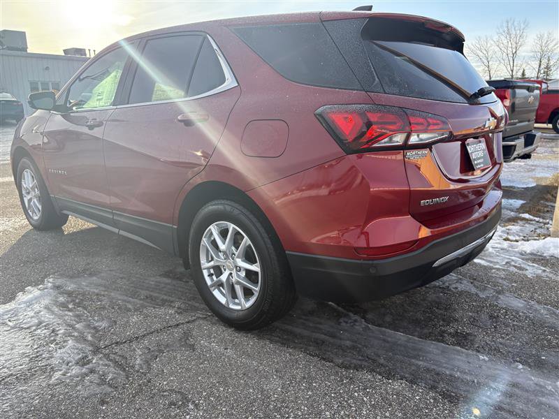 Used 2023 Chevrolet Equinox LT image 4