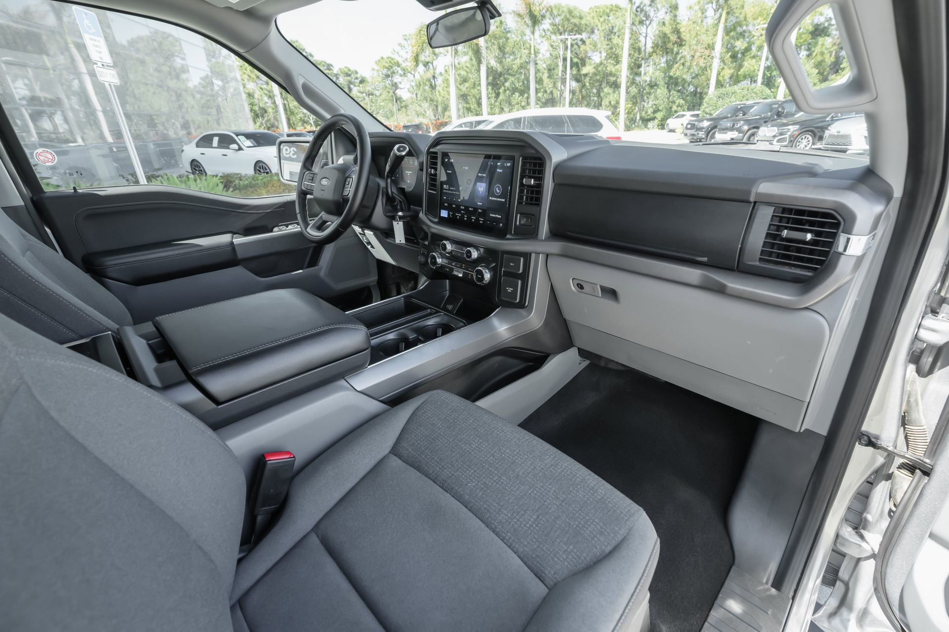 Used 2025 Ford F150 XLT w/ Equipment Group 301A Standard image 39