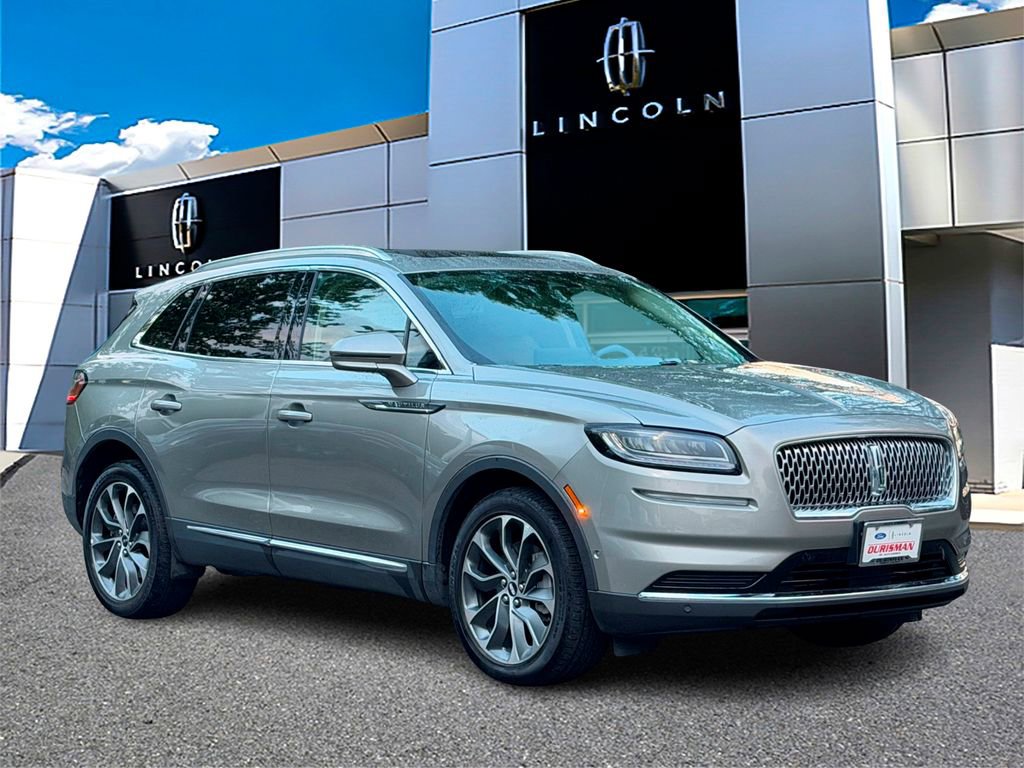 Used 2023 Lincoln Nautilus Reserve w/ Equipment Group 201A image 1