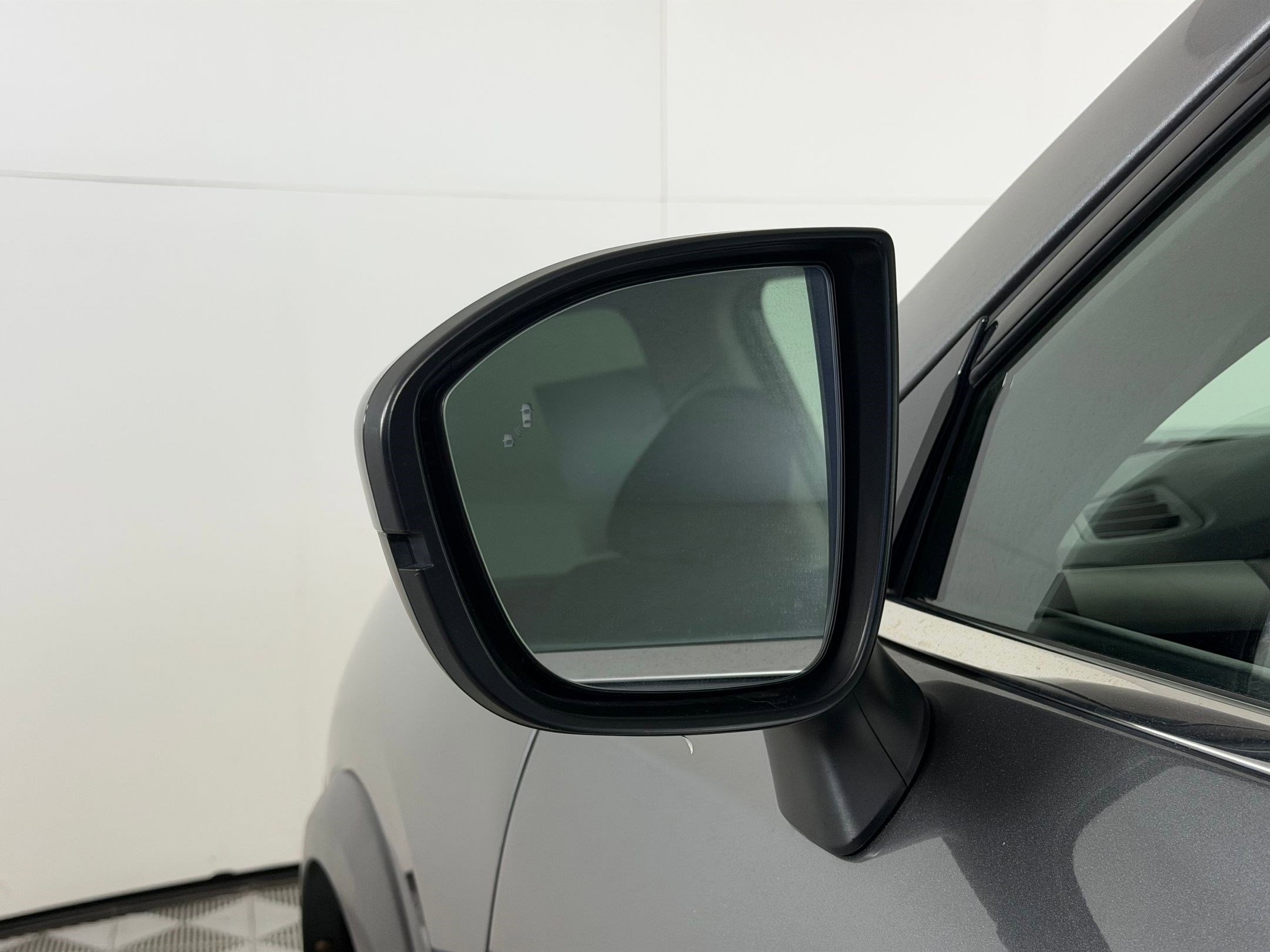 Used 2024 Nissan Pathfinder S AWD/4WD image 22