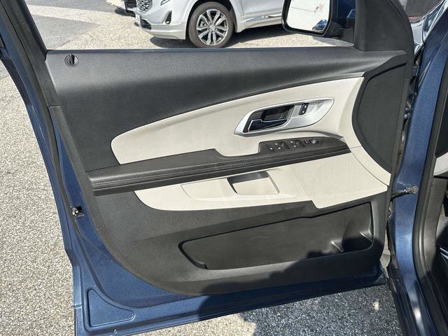 Used 2017 Chevrolet Equinox LT w/ Convenience Package FWD image 16