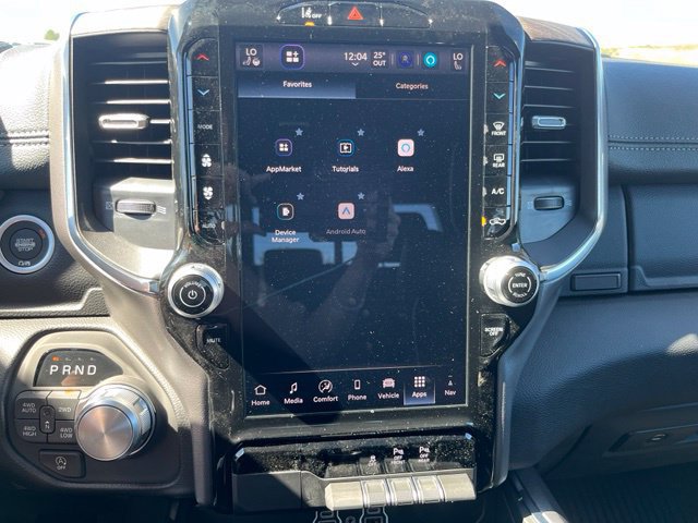 New 2026 RAM 1500 Laramie w/ Sport Appearance Package AWD/4WD image 31